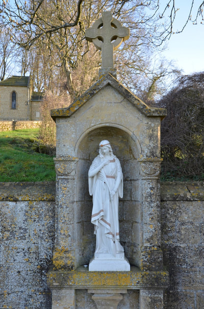Sainte Ernelle (ou Renelde)  640-680 est également vénérée en Belgique.